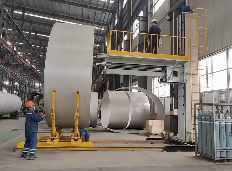 升降式纵缝焊使用现场